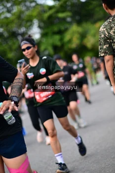 Runner Photo 4137355