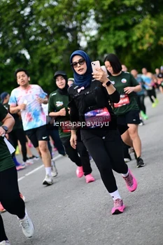 Runner Photo 4137361