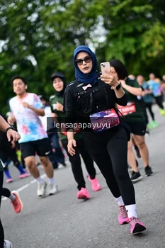 Runner Photo 4137368