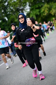 Runner Photo 4137371