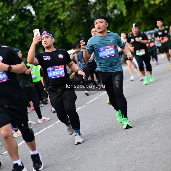 Runner Photo 4137376