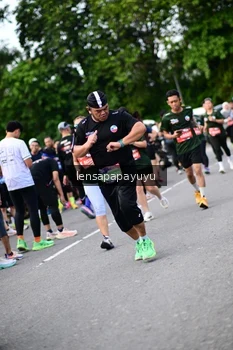 Runner Photo 4137383