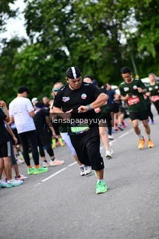Runner Photo 4137385