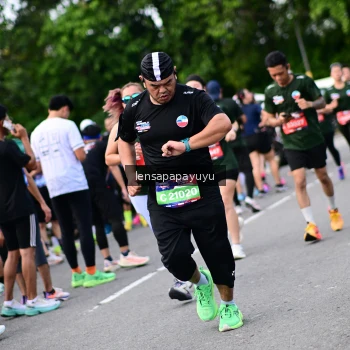Runner Photo 4137386