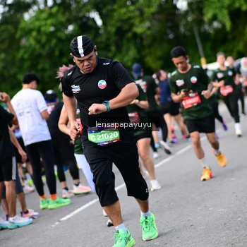 Runner Photo 4137388