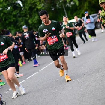 Runner Photo 4137390