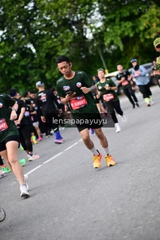 Runner Photo 4137392
