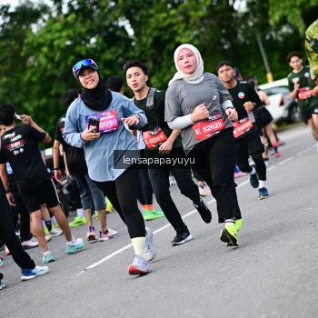Runner Photo 4137399