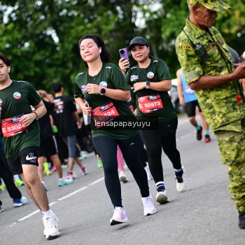 Runner Photo 4137402