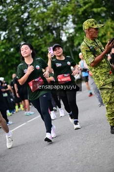 Runner Photo 4137408