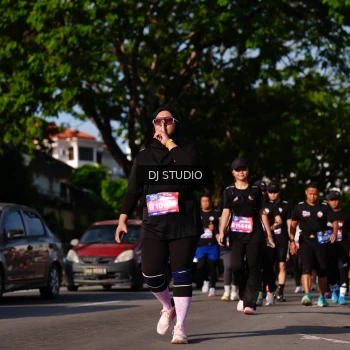 Runner Photo 4137416