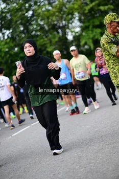 Runner Photo 4137421