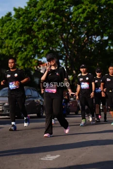 Runner Photo 4137424