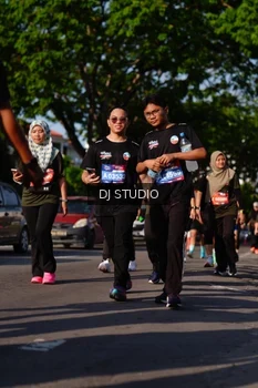 Runner Photo 4137438
