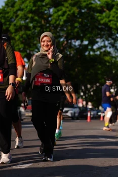 Runner Photo 4137446