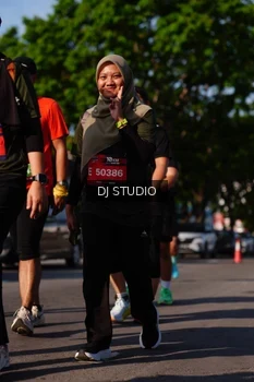 Runner Photo 4137448