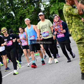 Runner Photo 4137450