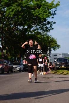 Runner Photo 4137473