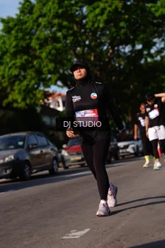 Runner Photo 4137477