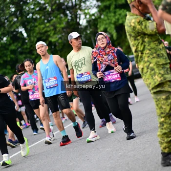 Runner Photo 4137480