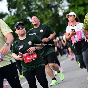 Runner Photo 4137535