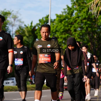 Runner Photo 4137545