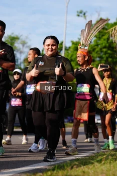 Runner Photo 4137593