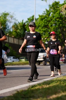 Runner Photo 4137611