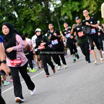 Runner Photo 4137676
