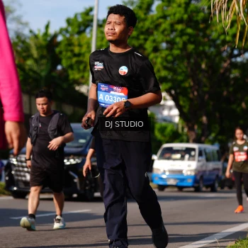 Runner Photo 4137697