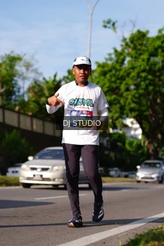 Runner Photo 4137768