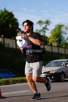 Runner Photo 4137822