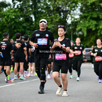 Runner Photo 4137833