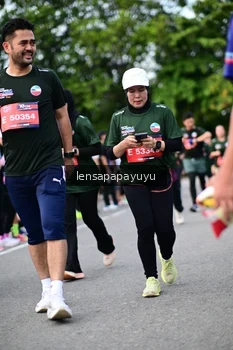 Runner Photo 4137943