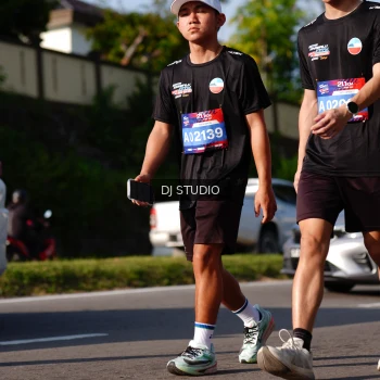 Runner Photo 4137945