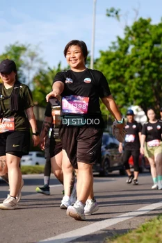 Runner Photo 4137947