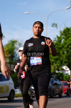 Runner Photo 4137986