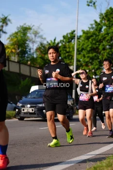 Runner Photo 4138319