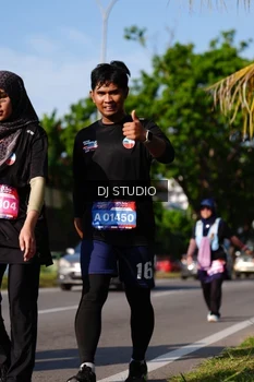 Runner Photo 4138349