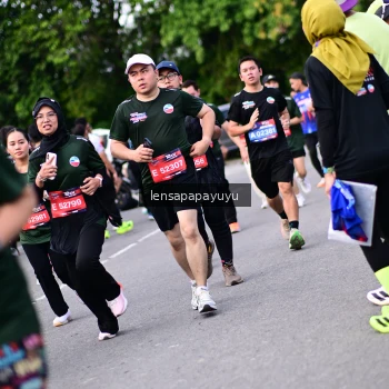 Runner Photo 4138356