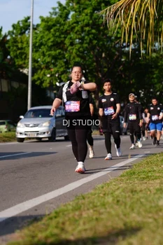Runner Photo 4138373