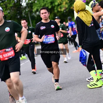 Runner Photo 4138376