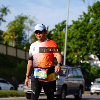 Runner Photo 4138377