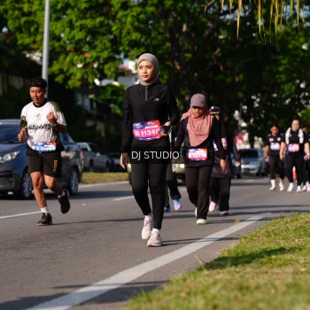 Runner Photo 4138403