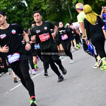 Runner Photo 4138406