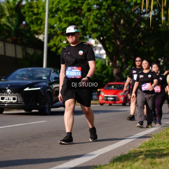 Runner Photo 4138419