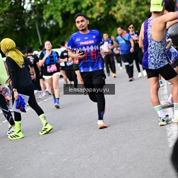 Runner Photo 4138437