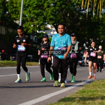 Runner Photo 4138447
