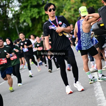 Runner Photo 4138551