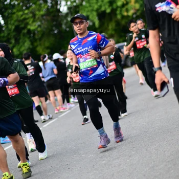 Runner Photo 4138593